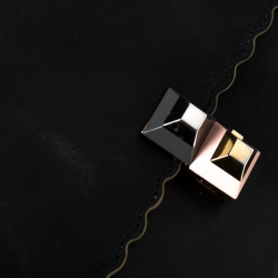 Pre Owned Fendi Black Leather Kan I Scalloped Shoulder Bag