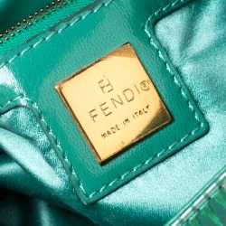 Pre Owned Fendi Green Textured Leather Baguette Shoulder Bag