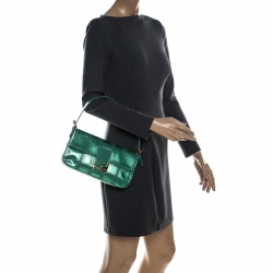 Pre Owned Fendi Green Textured Leather Baguette Shoulder Bag