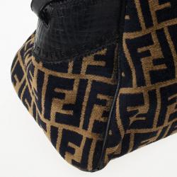 مملوكة مسبقًا Fendi Velour Zucca Bag Du Jour Tote