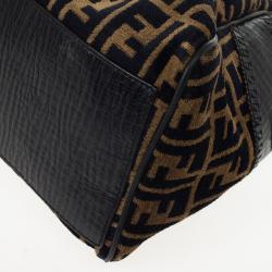 مملوكة مسبقًا Fendi Velour Zucca Bag Du Jour Tote