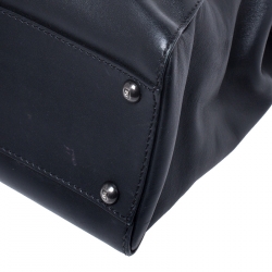 Pre Owned Fendi Black Leather Medium Peekaboo Top Handle Bag