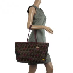 مملوكة مسبقًا Fendi Tobacco Zucca Canvas 'Roll' Horse Detail Tote 