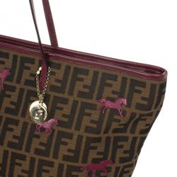 مملوكة مسبقًا Fendi Tobacco Zucca Canvas 'Roll' Horse Detail Tote 