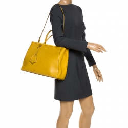 Pre Owned Fendi Yellow Leather Medium 2Jours Tote