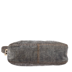 مملوكة مسبقًا حقيبة كتف فندي باغويت دنيم رصاصي