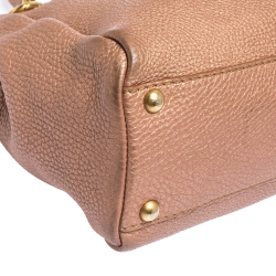 Pre Owned Fendi Metallic Peach Selleria Leather Medium Peekaboo Top Handle Bag