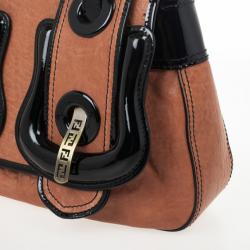 مملوكة مسبقًا Fendi Brown Leather B Bag