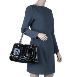 مملوكة مسبقًا Fendi Black Patent Leather B Bag