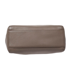 Pre Owned Fendi Beige Leather Mini Peekaboo Top Handle Bag