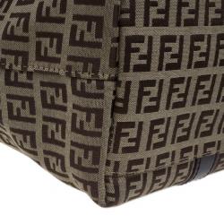 مملوكة مسبقًا حقيبة يد توت فندي زوكشينو كانفاس حلية زينة بني كبيرة