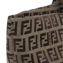 مملوكة مسبقًا حقيبة يد توت فندي زوكشينو كانفاس حلية زينة بني كبيرة