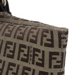 مملوكة مسبقًا حقيبة يد توت فندي زوكشينو كانفاس حلية زينة بني كبيرة