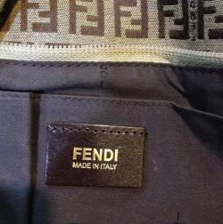 مملوكة مسبقًا حقيبة يد توت فندي زوكشينو كانفاس حلية زينة بني كبيرة