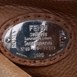 Pre Owned Fendi Black Leather Medium Peekaboo Top Handle Bag