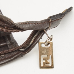 مملوكة مسبقًا Fendi Dark Brown/Tobacco Zucca Canvas Vintage Cosmetic Pouch