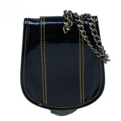 مملوكة مسبقًا Fendi Black Patent Leather B Crossbody Clutch