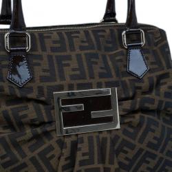 مملوكة مسبقًا حقيبة يد فندي بنقش مونوجرامي زوكا ميا