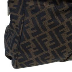 مملوكة مسبقًا حقيبة يد فندي بنقش مونوجرامي زوكا ميا