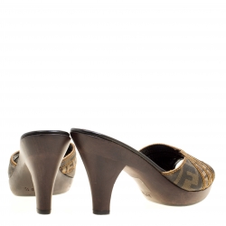 Pre Owned Fendi Tobacco/Beige Zucca and Zuchino Coated Canvas Platform Slides Size 36.5