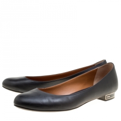 Pre Owned Fendi Black Leather Flats Size 38.5