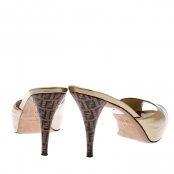 مملوكة مسبقًا Fendi Metallic Gold Patent Leather Peep Toe Sandals Size 39