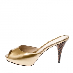 مملوكة مسبقًا Fendi Metallic Gold Patent Leather Peep Toe Sandals Size 39