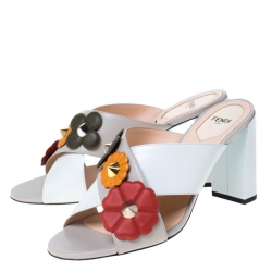 Pre Owned Fendi Beige Leather FlowerLand Block Heel Sandals Size 40