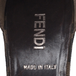 مملوكة مسبقًا Fendi Tobacco Zucca Canvas Wedge Ankle Strap Sandals Size 38
