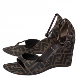 مملوكة مسبقًا Fendi Tobacco Zucca Canvas Wedge Ankle Strap Sandals Size 38