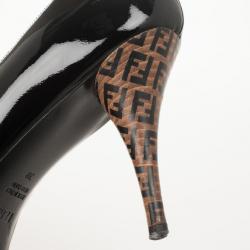 مملوكة مسبقًا Fendi Black Patent Leather Zucca Print Heel Peep Toe Pumps Size 38