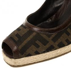 مملوكة مسبقًا Fendi Zucca Canvas Peep Toe Espadrilles Wedges Size 39