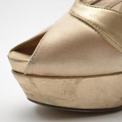 مملوكة مسبقًا Fendi Beige Leather and Satin Sling Back Pumps Size 38