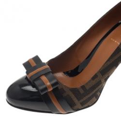 Pre Owned Fendi Zucca Canvas and Leather Pride and Prejudice Bow Pumps Size 39