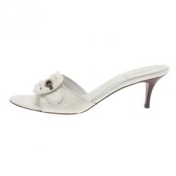Pre Owned Fendi White Patent B Buckle Slides Size 39