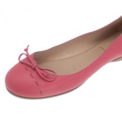 مملوكة مسبقًا Fendi Pink Leather Bow Ballet Flats Size 37