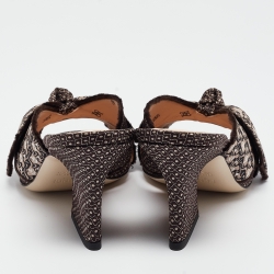 Pre Owned Fendi Brown/Beige Fabric Knotted Slide Sandals Size 36