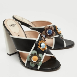 Pre Owned Fendi Black/White Leather Flowerland Slide Sandals Size 38.5