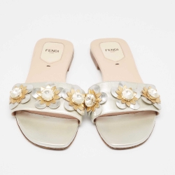 Pre Owned Fendi Silver Leather Flowerland Flat Slides Size 40
