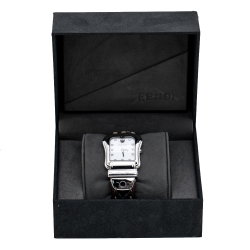 Pre Owned Fendi Mother of Pearl Stainless Steel Diamond B.Fendi 3800G Women's Wristwatch 33 mm