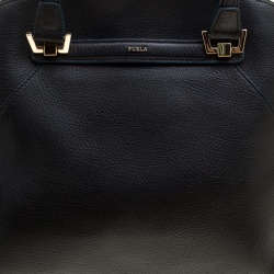 مملوكة مسبقًا حقيبة فورلا قبة جلد سوداء