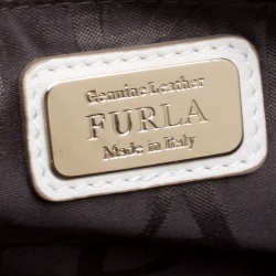 Pre Owned حقيبة كتف فندي جلد ونقش ثعبان بيضاء/ بيج