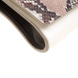 Pre Owned حقيبة كتف فندي جلد ونقش ثعبان بيضاء/ بيج