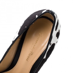 Pre Owned Gianvito Rossi Black/White Printed Pony Hair Pointed Toe Pumps Size 38.5