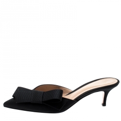 Pre Owned Gianvito Rossi Black Canvas Kyoto Bow Detail Pointed Toe Mules Size 36.5