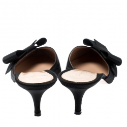 Pre Owned Gianvito Rossi Black Canvas Kyoto Bow Detail Pointed Toe Mules Size 36.5