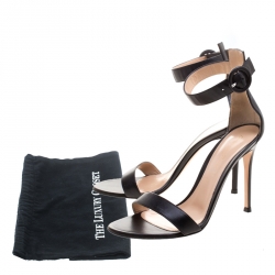 Pre Owned Gianvito Rossi Black Leather Portofino Ankle Strap Sandals Size 37.5