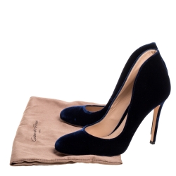 Pre Owned Gianvito Rossi Presidential Blue Velvet Vamp Pumps Size 37.5