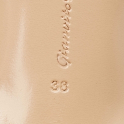 Pre Owned Gianvito Rossi Silver Metallic Mesh Slingback Pumps Size 38