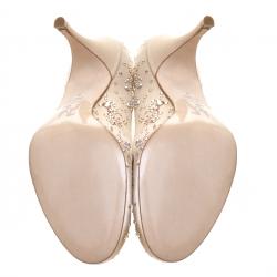 Pre Owned حذاء كعب عالي جينا ساتان بيج مرصع كريستال مقاس 38